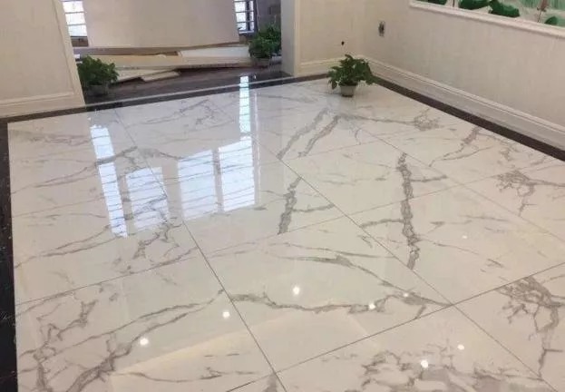 装修|瓷砖别再做金色美缝,效果太土了,这样装缝隙跟陶瓷一样美