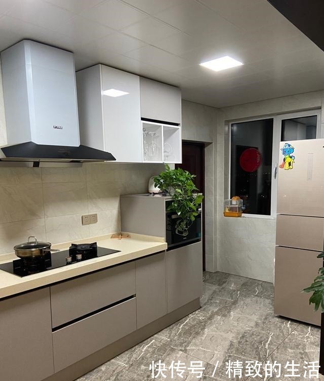 客厅|她家入住两年的房子,每天收拾干净,全屋都挑不出一点毛病!晒晒!