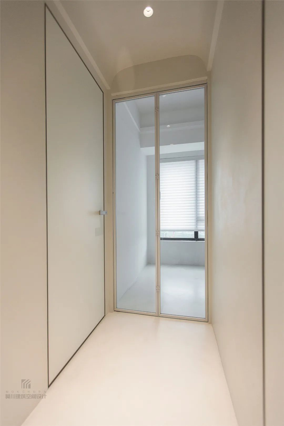 布置|90㎡现代侘寂风,极简的空间,优雅的线条,舒适的软装