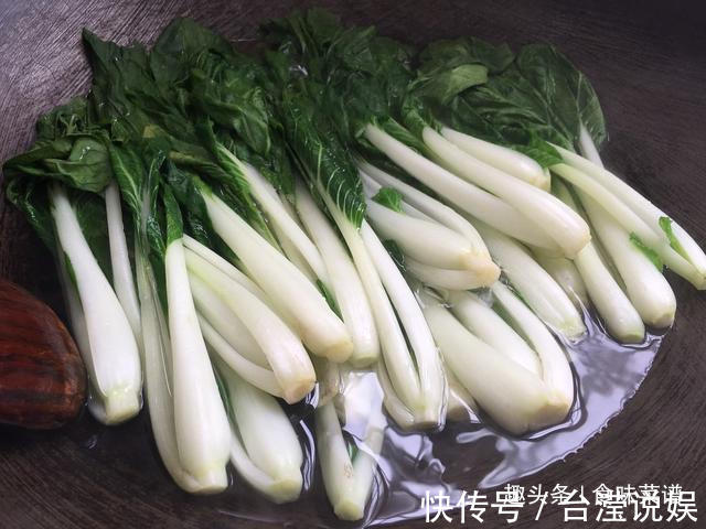 此5种蔬菜晒干后，比新鲜的还好吃，冬天炖肉很香，放一年都不坏