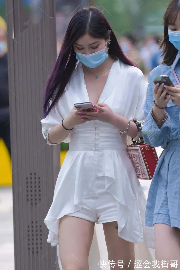 燕尾服 时尚小姐姐恰似燕尾服般大气端庄