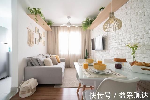 蜗居|虽然没阳台,也没有书房,但布置温馨,小夫妻蜗居52㎡的家也满足