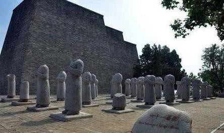 含义|武则天墓前61个无头石人含义，连专家都解不开，却被2位老农破解