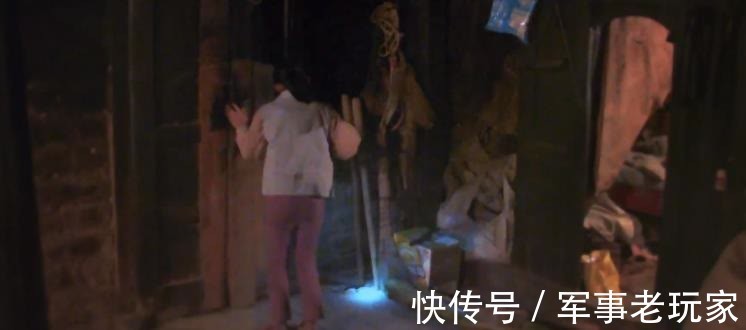 1岁半母亲去世,父亲入狱,上山找猪草的李勒优现在怎么样了?