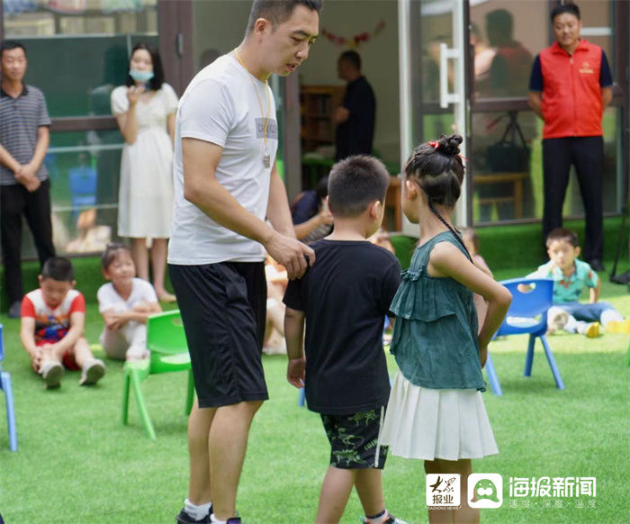 学堂|解决看护难、画出同心圆 历城区“快乐学堂”开出“幸福花”