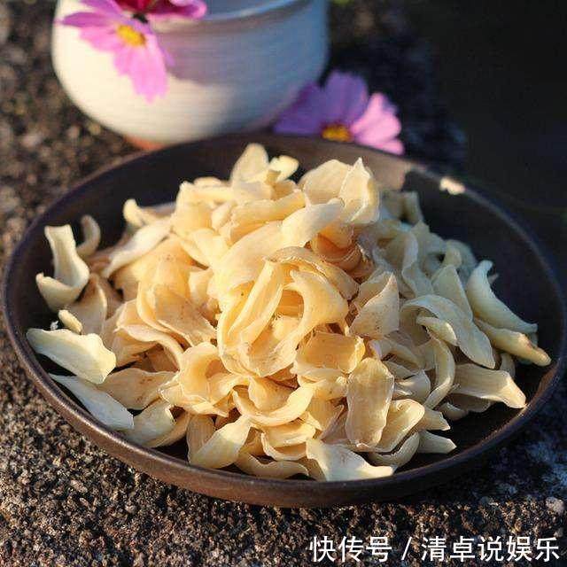 卵巢|女人经期量越来越少常吃这些雌激素食物，助你养好卵巢更年轻