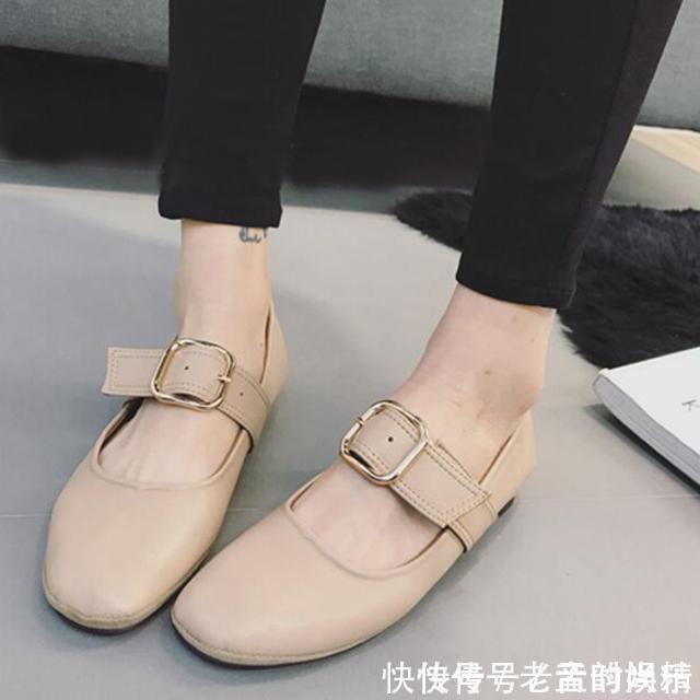 鞋子|方头粗跟鞋,穿着舒服走路更加稳固不崴脚