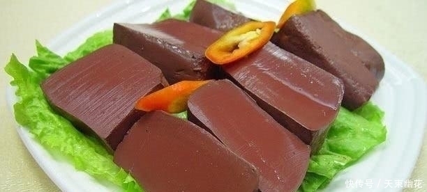 胆固醇|吃完猪血后拉出来黑便，吃猪血到底对健康是好是坏？早了解早好