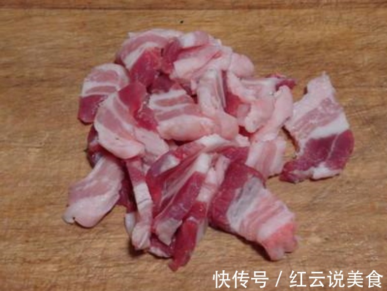 花菜第一步不是焯水,很多人做错啦,难怪炒出来的花菜不香不脆