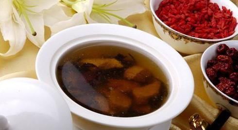 子宫|子宫内取出多个肿瘤,多半与常吃的“3物”有联系,早知早改