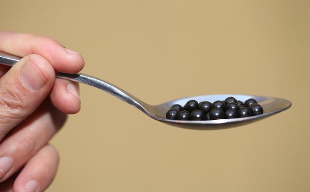 腰膝酸软|六味地黄丸、固精补肾丸哪个补肾阴哪个补肾阳阴阳两虚怎么吃