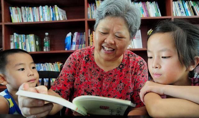 宝妈|爷爷奶奶真疼孩子吗?听嘴上说的没用,要看看他们的这些行为