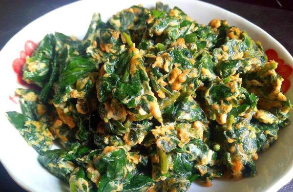 这菜拿来炒鸡蛋,比韭菜还香,平时总嫌弃,都是扔掉处理,可惜了