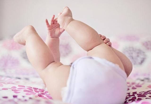 纸尿裤|“新型把尿”悄然兴起，正在伤害孩子排尿系统，家长们却沾沾自喜