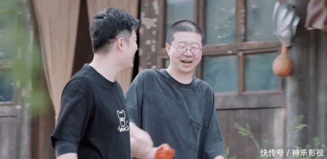 蘑菇|“向往3懒”的影响有多大?何炅看到新嘉宾主动干活,竟心生感动