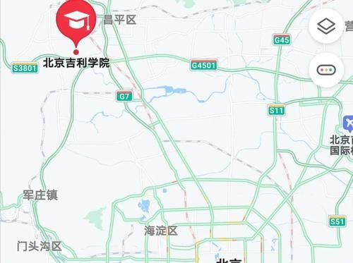 为何清华大学比北京大学距离地铁口要远，清华的实力不配就近坐地铁吗