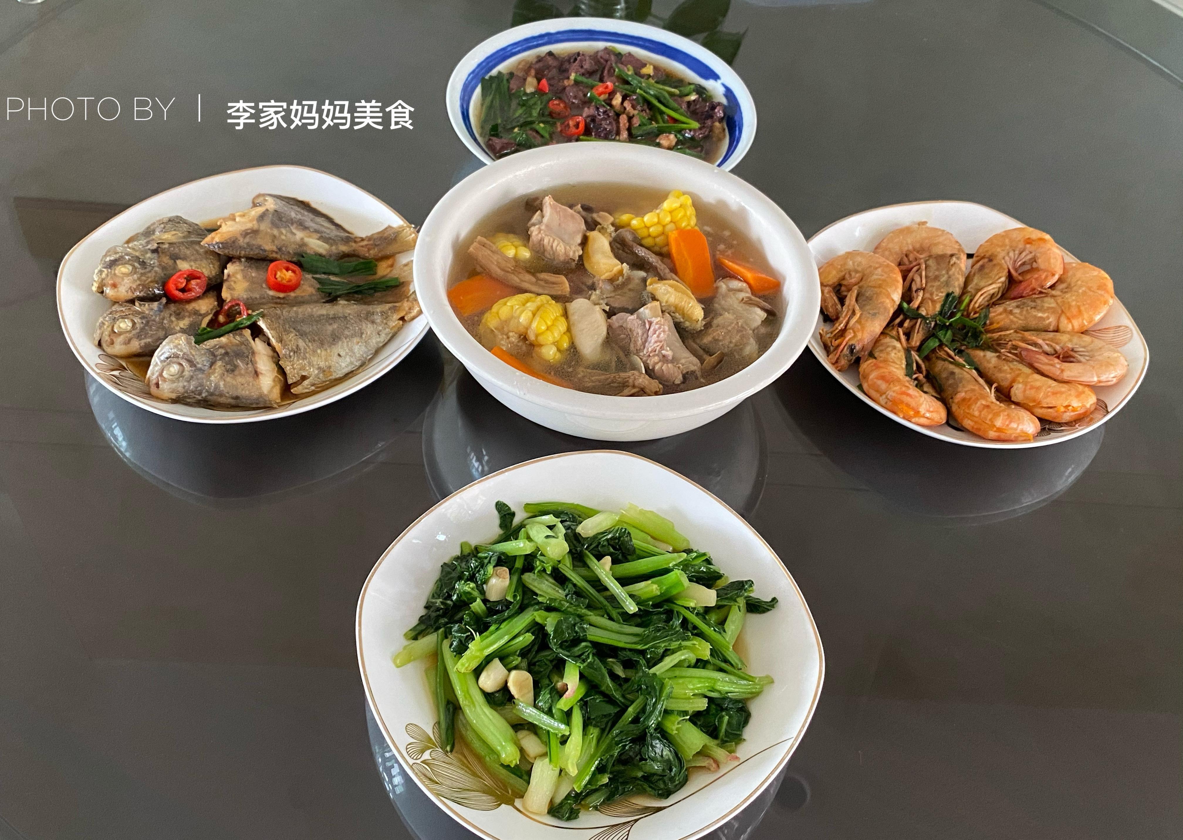 猪血|亲戚突然来串门，临时加了2道菜，被嫌弃抠门，吃完却要打包