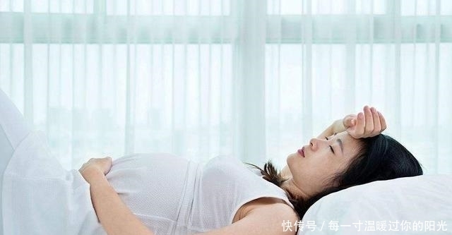 翻来覆去|孕期翻来覆去睡不着?过来人的小建议:4个小窍诀让你一觉到天亮