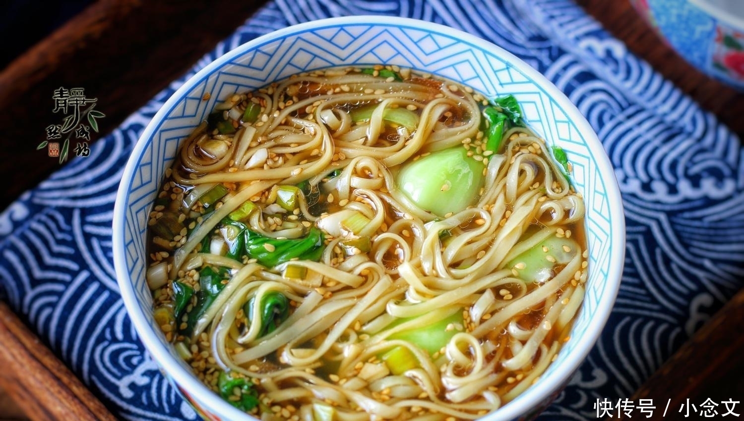 挂面最好吃的做法,不炒不焖,酸爽开胃超可口,越吃越喜欢