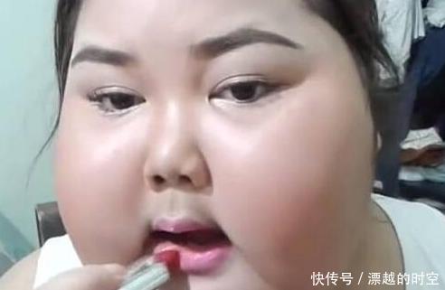 妹子|“大饼脸”妹子化妆技术了得,前后对比亲妈都要乐开花了