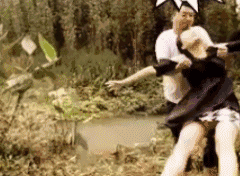 |搞笑GIF趣图:哥们做的有点过分,估计又要单身了