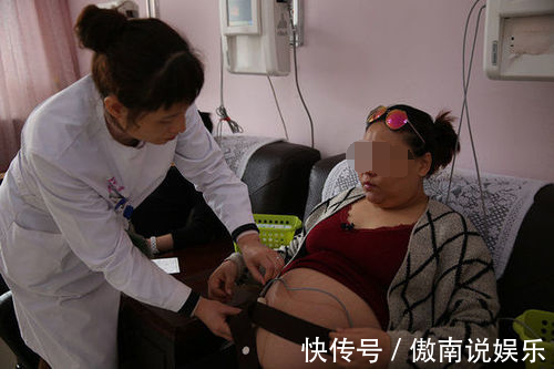 双胞胎|40岁孕妇生双胞胎，孕妇高兴不已，家人却愁眉不展，恨不得不要