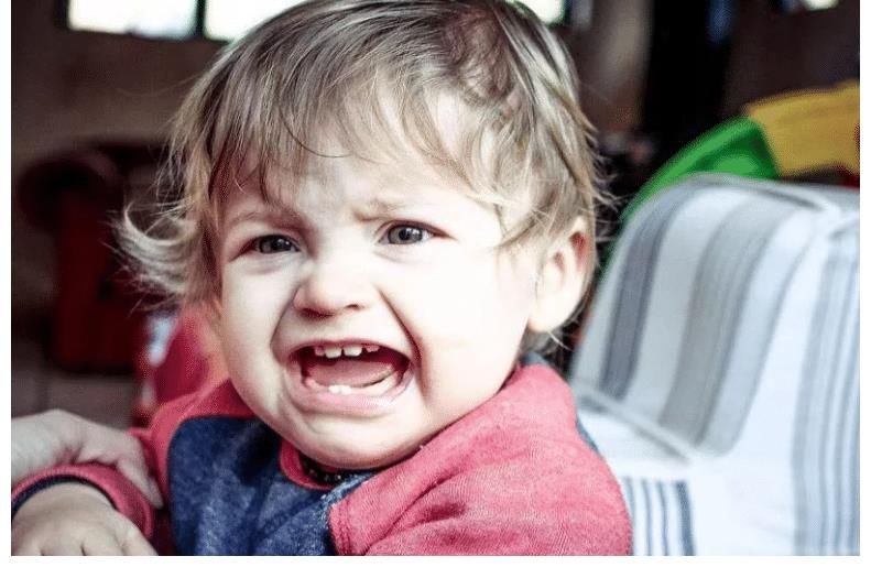 小孩们|对于叛逆期的孩子，家长应该正确去处理，打骂并不可取