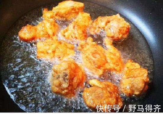 小女孩|小女孩双手伸进油锅,奶奶教科书式处理保住孩子双手,医生都称赞