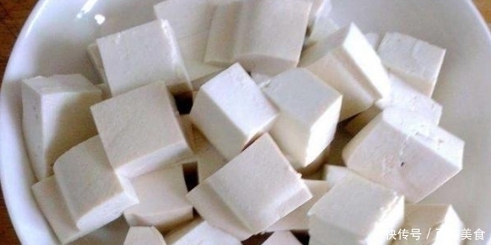 聪明人|买豆腐,聪明人看到此两种豆腐扭头就走,老板:我们自己也不会买