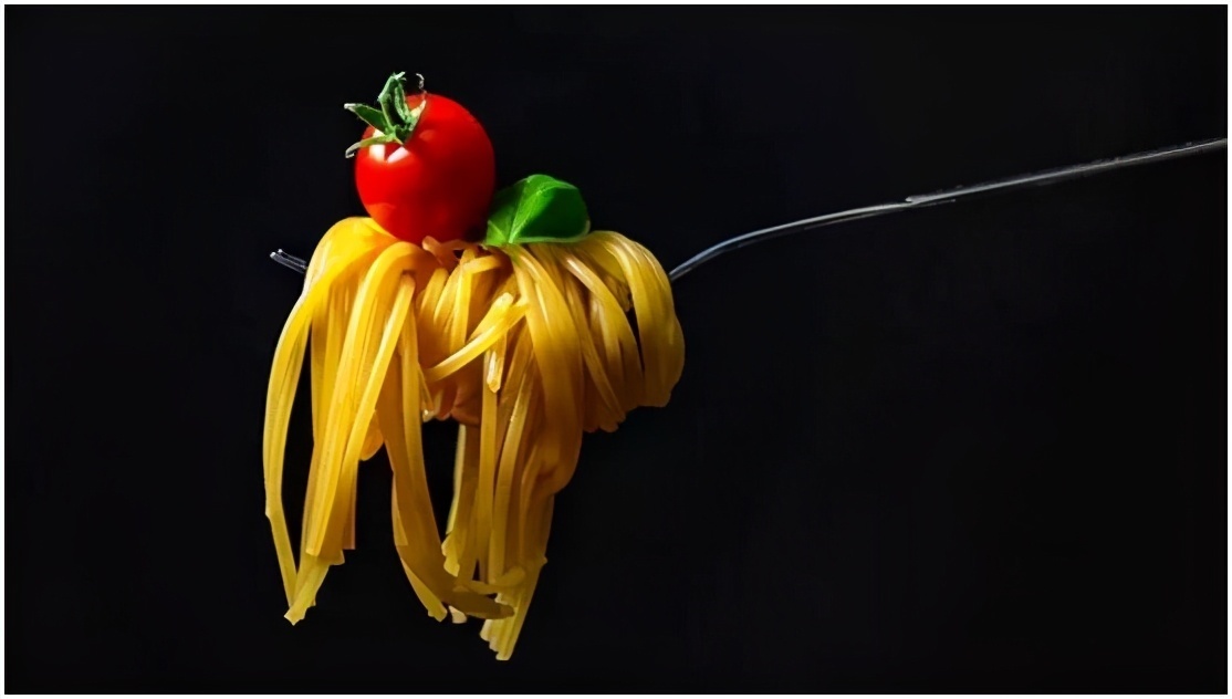 面筋蛋白|这2种挂面吃不得,再便宜也不能买买面条,记住这3点