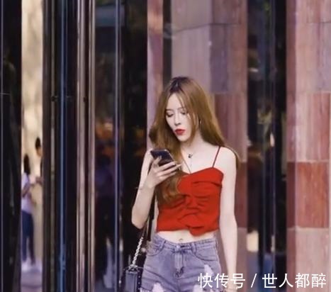 搭配|白皙的皮肤搭配上红色的服装，真亮眼！