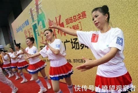 领舞@广场舞明明是免费的,带队领舞却月入过万,是怎么做到获得收入的?