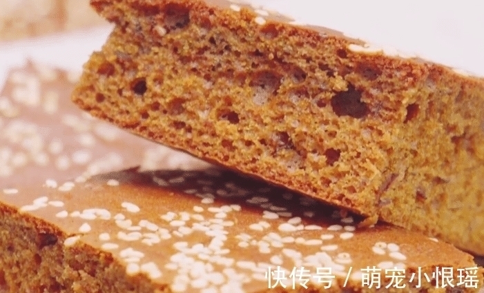 想吃红枣糕不用买,不揉面,不发面,软嫩蓬松又营养,孩子特喜欢