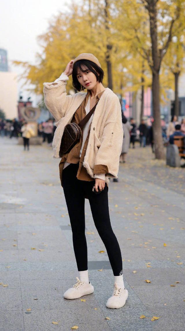 穿“打底裤”的时候,怎么摆脱“路人感”