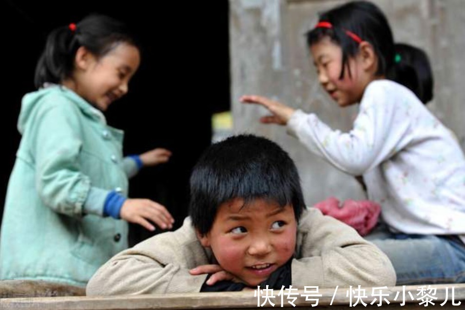 幸福感|最糟糕的父母,总是从小告诉孩子家里穷,让娃自卑一生难治愈