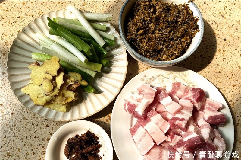 五花肉最好吃的做法,简单美味,肥而不腻,香甜软糯,下饭又下酒