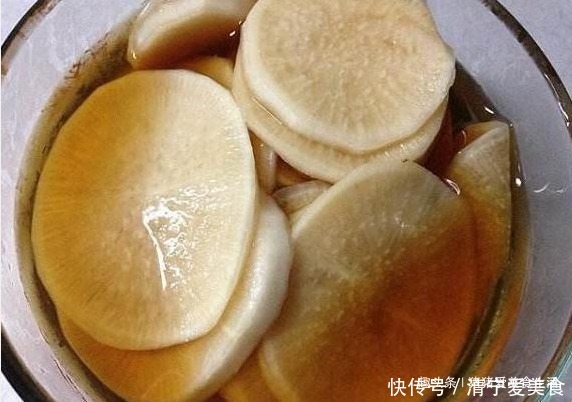 入味|腌萝卜时,有人放盐有人晾晒,腌菜师傅教你1招,口感脆嫩又入味