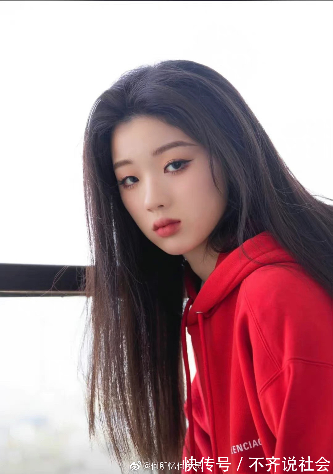 劇本|《好聲音》奪冠熱門人物，顏值氣質(zhì)絕佳，網(wǎng)友拿了單依純的劇本