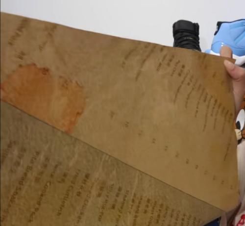 与中国六城小吃“联名”的它，鞋盒都卖到1万块，有人买了还不穿出去