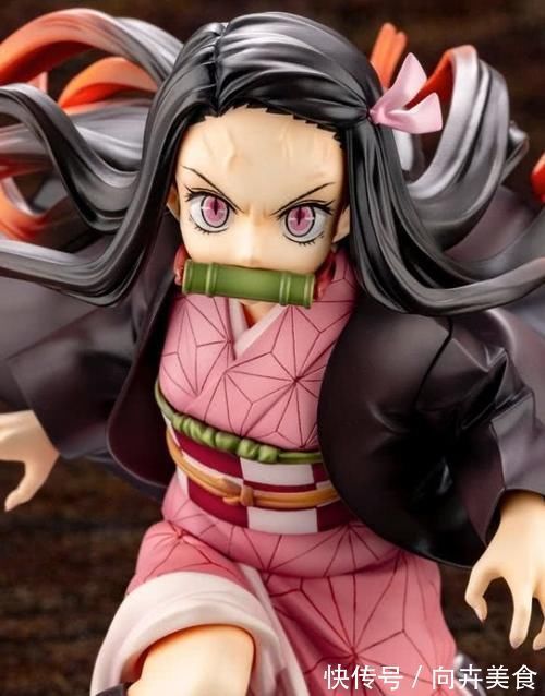 三次元|只要是二次元里的妹子,即使“擰斷了”禰豆子手辦的頭你也可以嗎