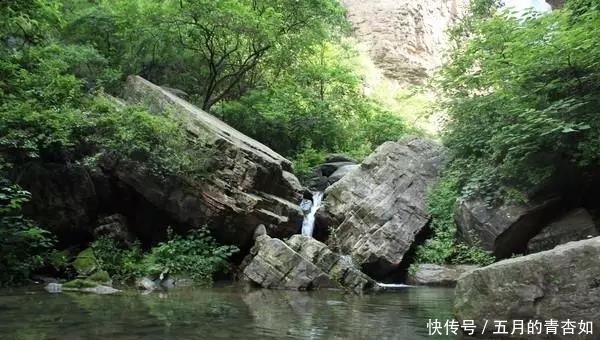 河南这个原生态景区，千瀑竞流风景秀丽，还免门票！