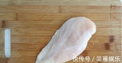 2301医院营养科教授：人到老年3种肉要忌口，但这些肉要多吃些