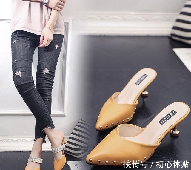 简洁优雅的凉鞋,上脚轻盈舒适感倍增,时尚装饰,穿上脚上显脚白