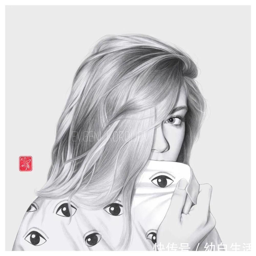 手绘$总被怼素描画得像头盔,瞧她用自动铅笔画,笔笔都是功力,厉害了!