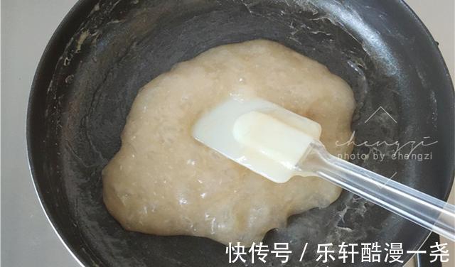 梨膏糖|入秋后有钱没钱，要常吃这碱性水果，锅里一熬，清甜Q弹又润喉