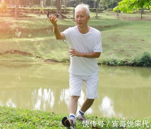 血脂|真正的“降脂冠军”出现了,洋葱靠边站,水里放一点,远离高血脂