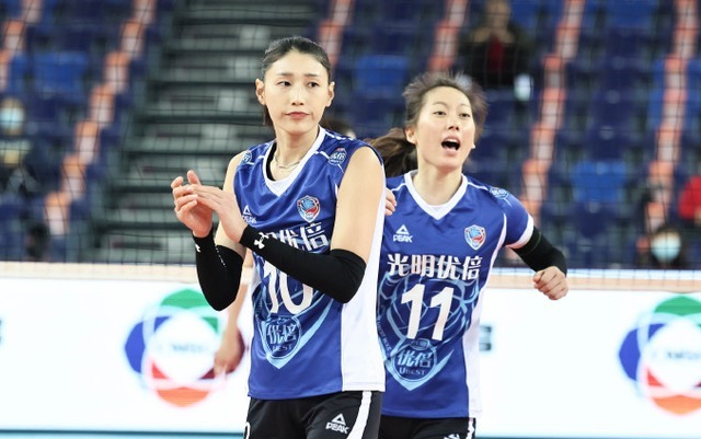 获胜|跑动接应火热出炉!女排黑马取代16岁天才,轰下11分成获胜功臣