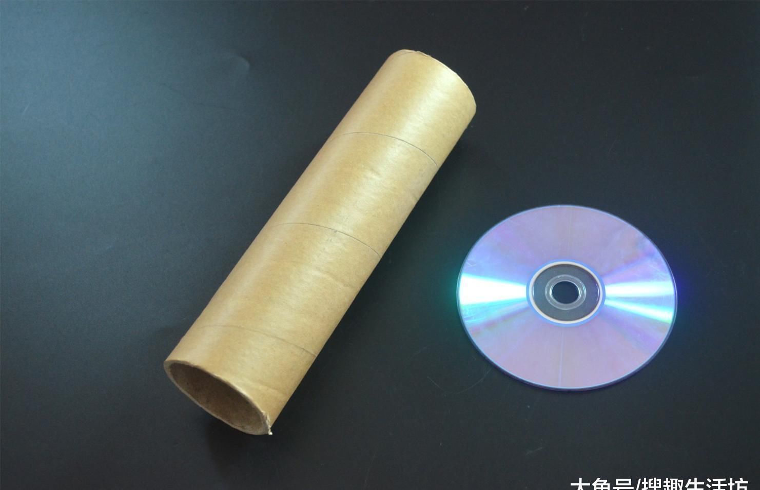 把纸筒粘在光盘上太厉害了, 解决了很多人困扰的烦恼, 赶紧试一试