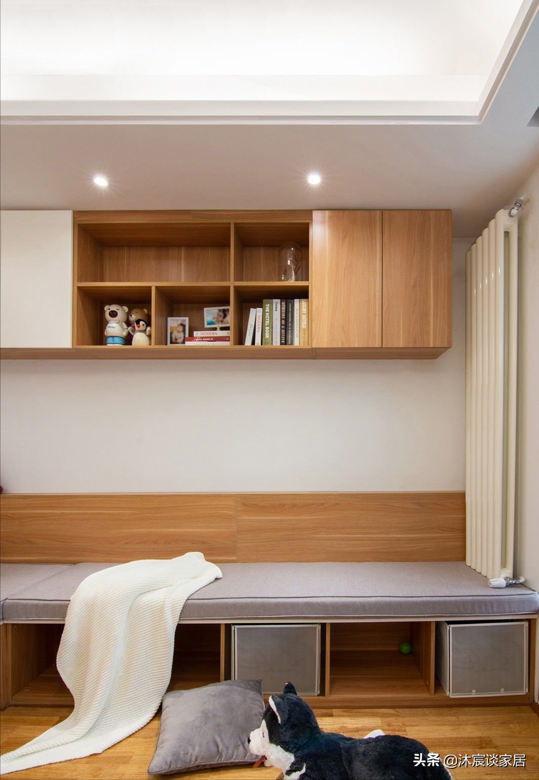 客厅|她家的客厅不一样，用卡座取代沙发，好看又实用，真是小户型救星