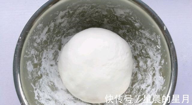 家人|别再用白面包饺子了,做成水晶饺子,看着就很有食欲,家人都爱吃!